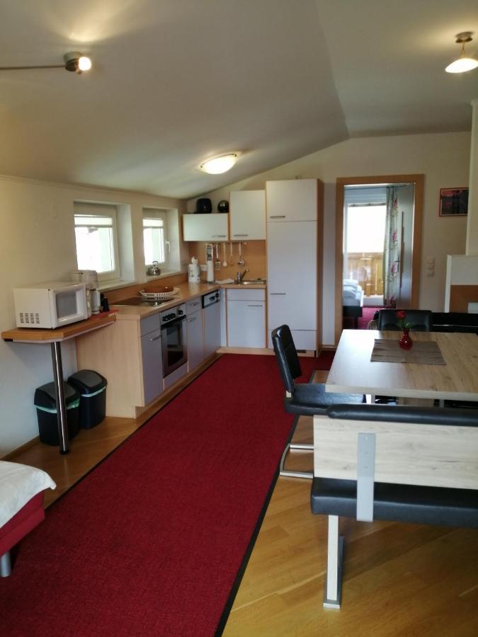 Nhà khách Haus Roswitha *